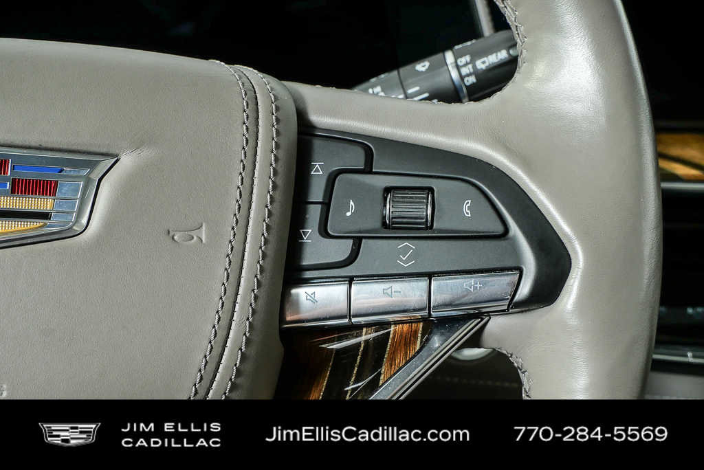 Used 2023 Cadillac Escalade Premium Luxury Platinum image 11