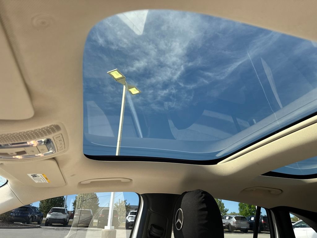 Used 2022 Mercedes-Benz GLA 250 image 16