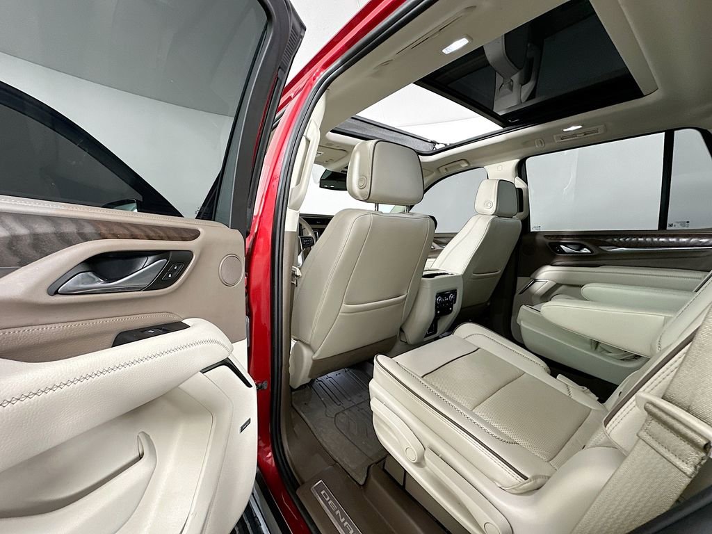 Used 2023 GMC Yukon Denali RWD image 17