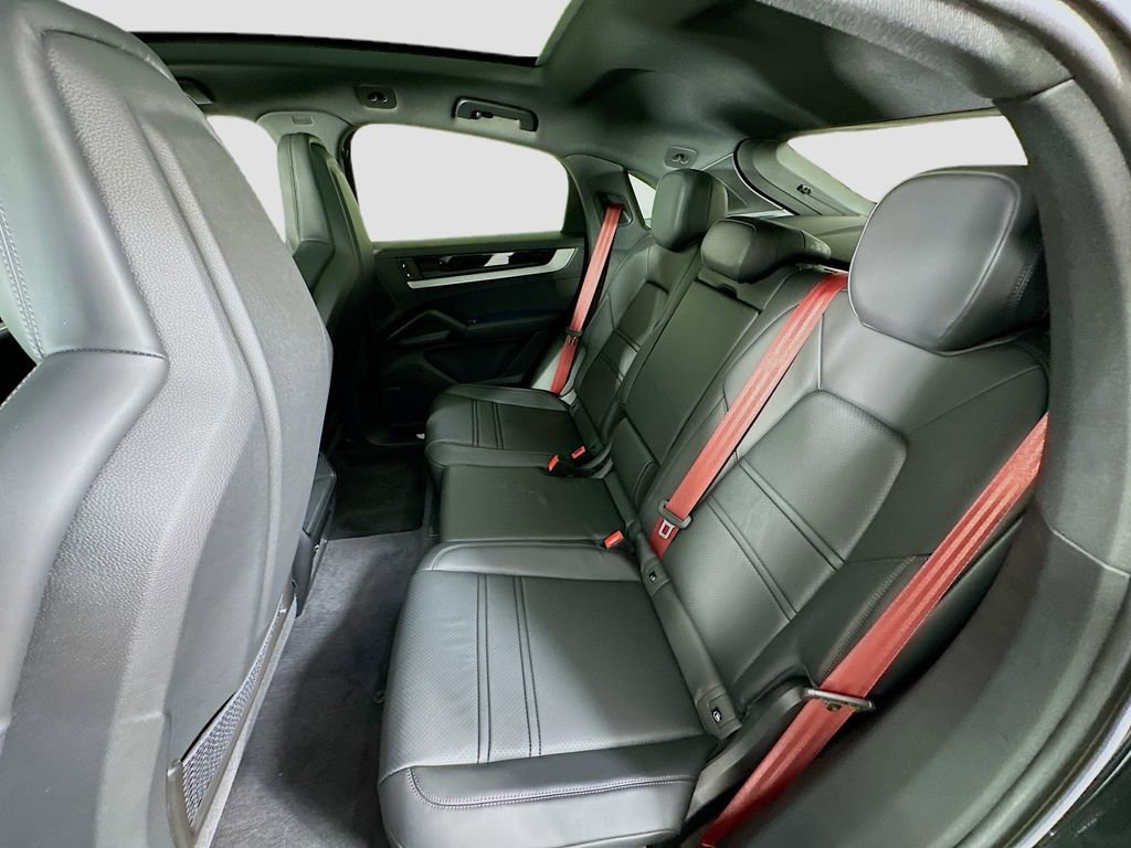New 2026 Porsche Cayenne S image 24