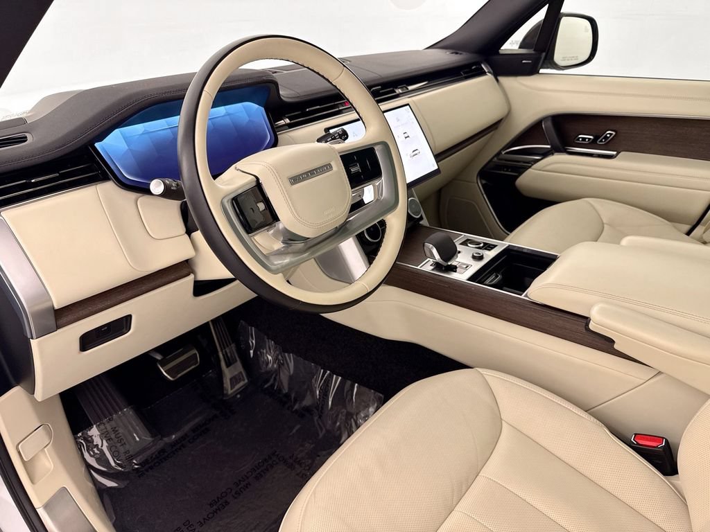 Certified 2023 Land Rover Range Rover SE AWD/4WD image 9
