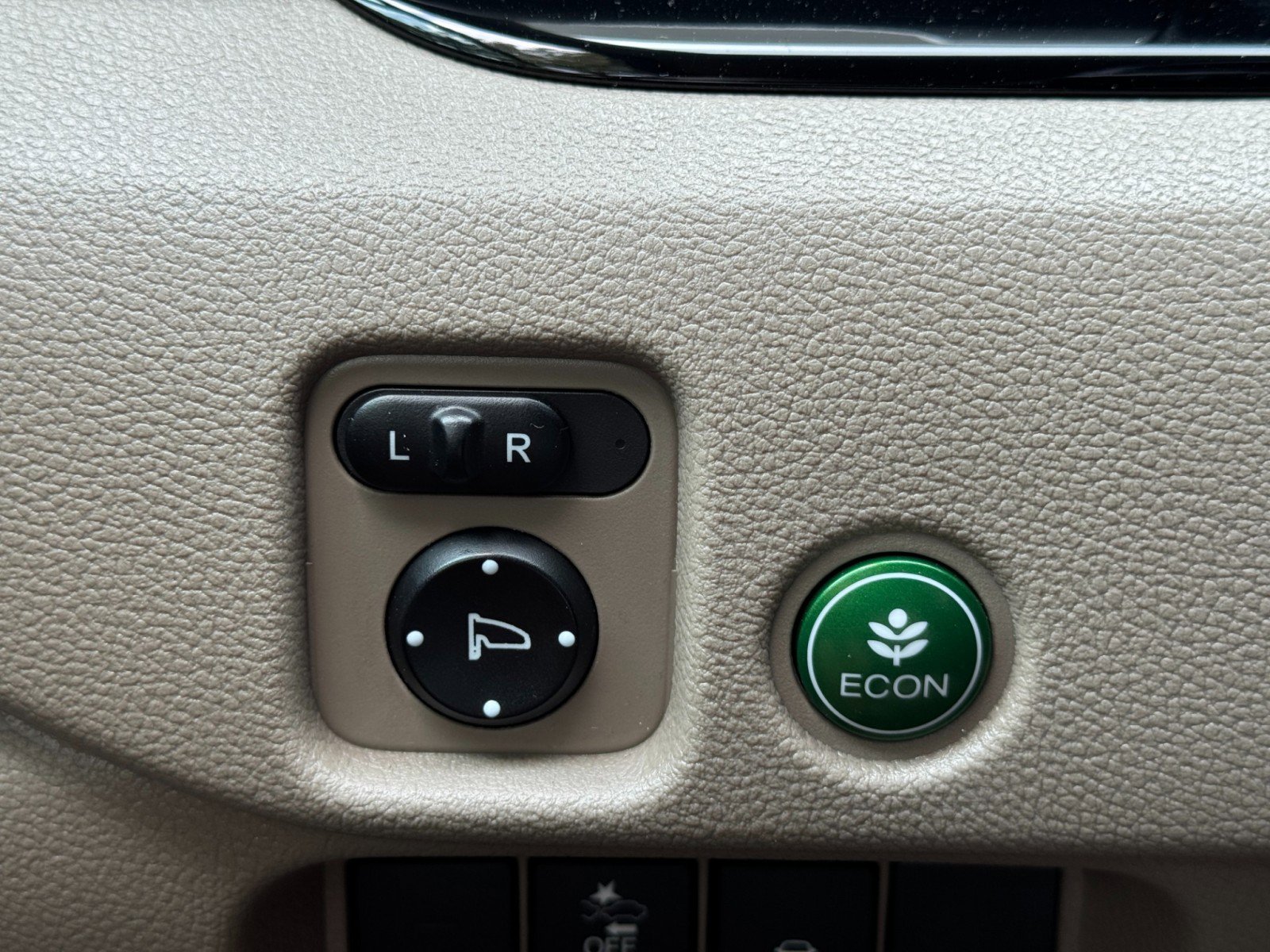 Used 2021 Honda Pilot Touring image 18