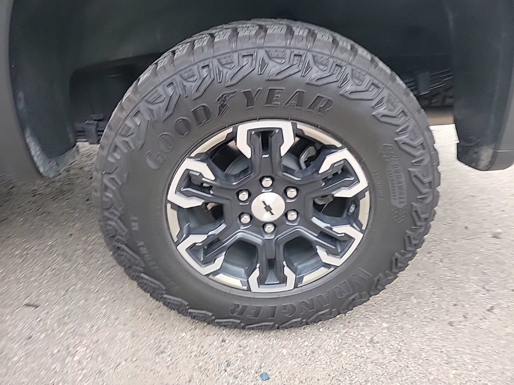 Used 2026 Chevrolet Silverado 1500 ZR2 AWD/4WD image 30