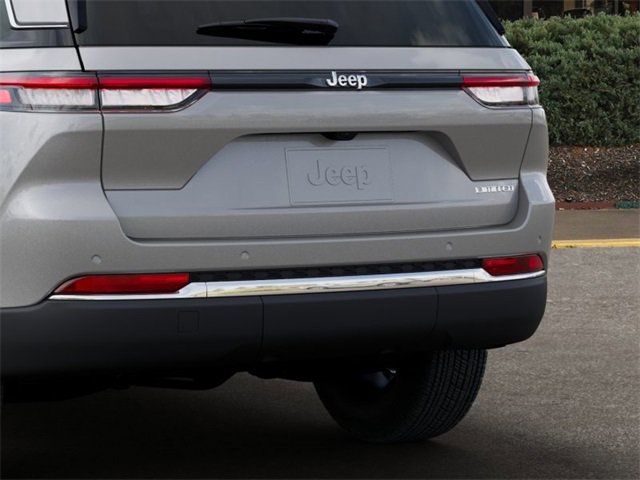 New 2025 Jeep Grand Cherokee Limited w/ Luxury Tech Group II image 13