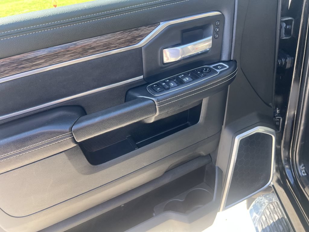 Used 2020 RAM 3500 Laramie AWD/4WD image 25