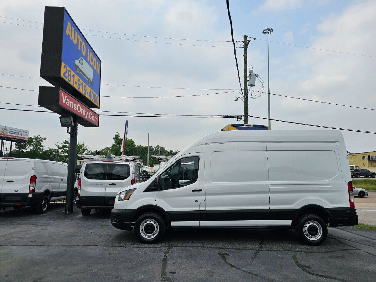 Used 2020 Ford Transit 250 148 High Roof w/ Load Area Protection Package image 4