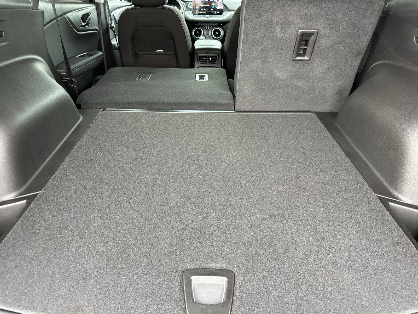 New 2025 Chevrolet Blazer LT w/ Driver Confidence Package image 17