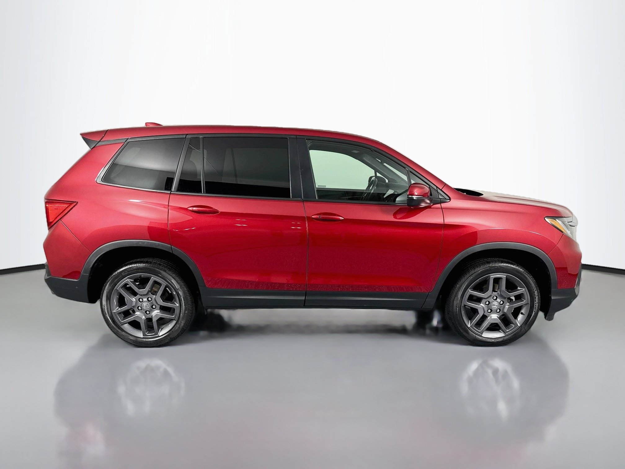 Certified 2023 Honda Passport EX-L image 4