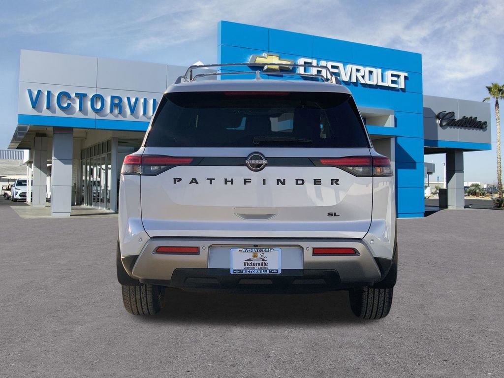 Used 2025 Nissan Pathfinder SL w/ Black Appearance Package FWD image 6
