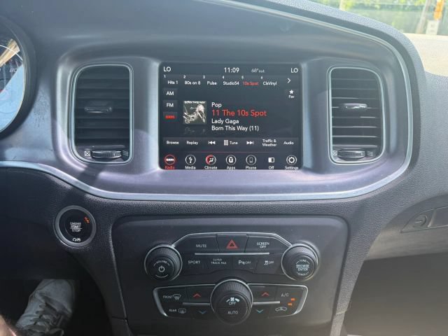 Used 2019 Dodge Charger SXT AWD/4WD image 24