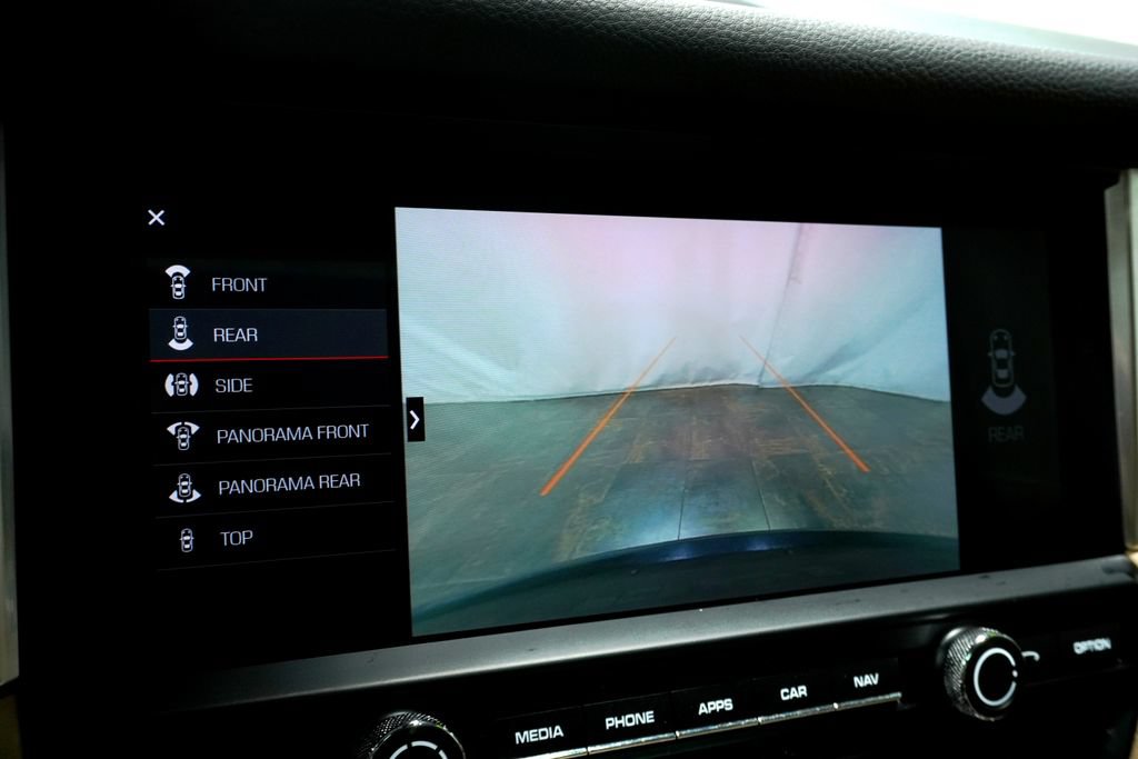 Used 2021 Porsche Macan AWD/4WD image 23