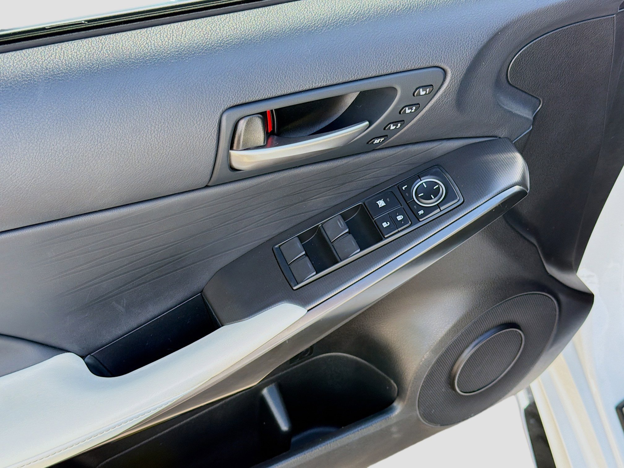 Used 2022 Lexus IS 350 F Sport w/ Navigation Package image 22
