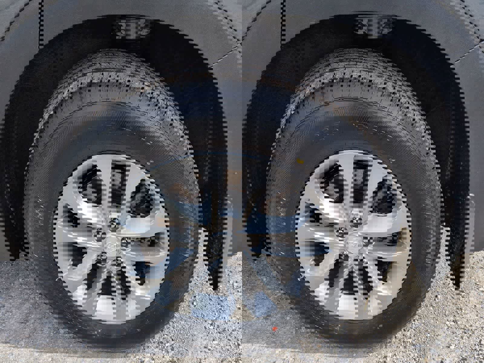 Used 2020 Hyundai Santa Fe SEL image 12