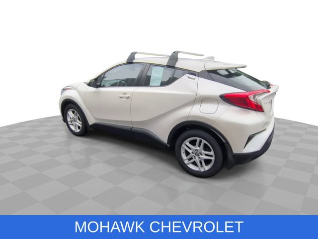 Used 2021 Toyota C-HR LE FWD image 6
