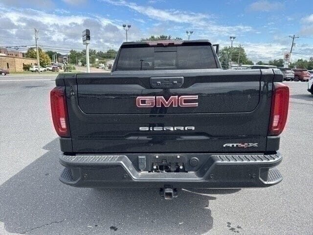 Used 2022 GMC Sierra 1500 AT4X image 4