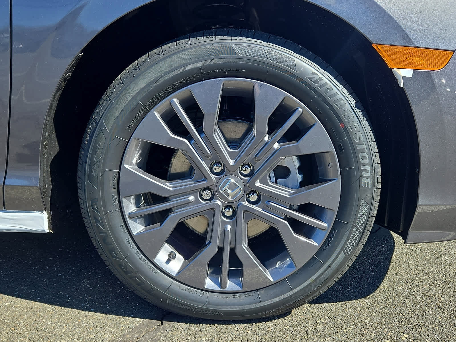 New 2026 Honda Odyssey Touring image 5