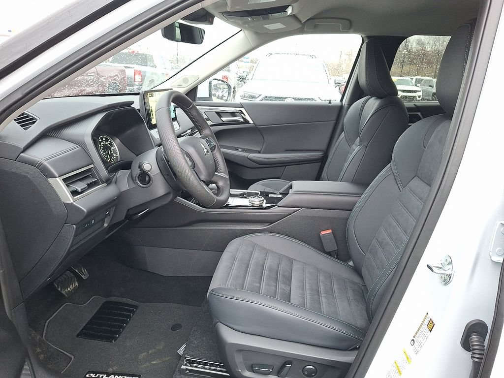 New 2026 Mitsubishi Outlander SE AWD/4WD image 6