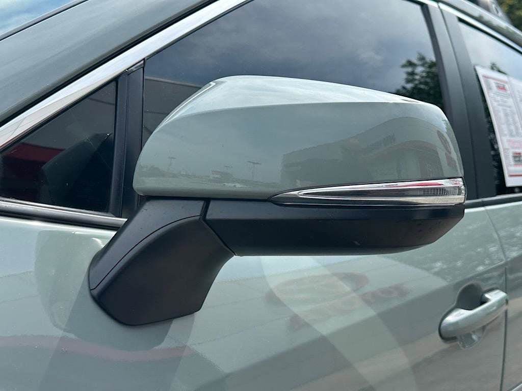 Certified 2021 Toyota RAV4 XLE Premium AWD/4WD image 9