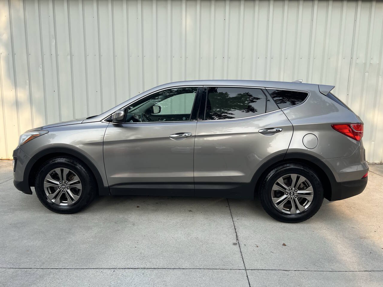 Used 2013 Hyundai Santa Fe Sport w/ Technology Pkg FWD image 6