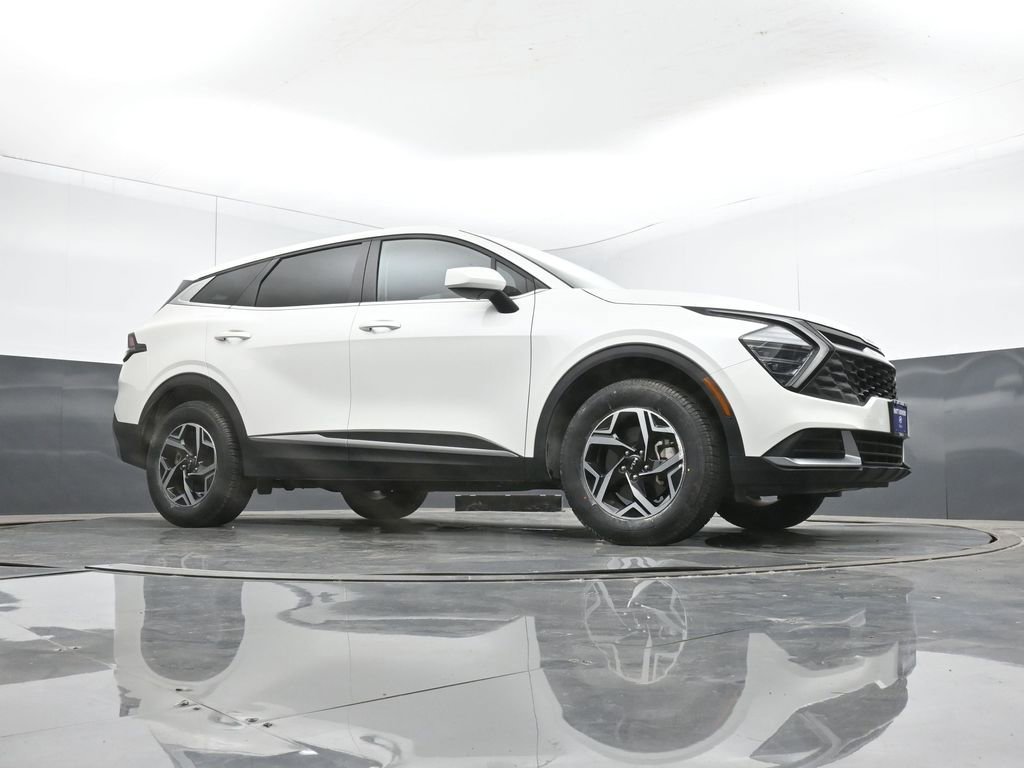 Used 2024 Kia Sportage LX image 47