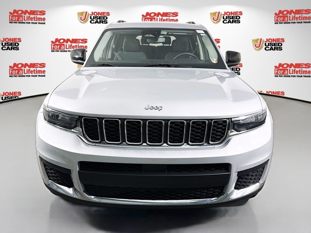 Used 2023 Jeep Grand Cherokee L Laredo AWD/4WD image 11