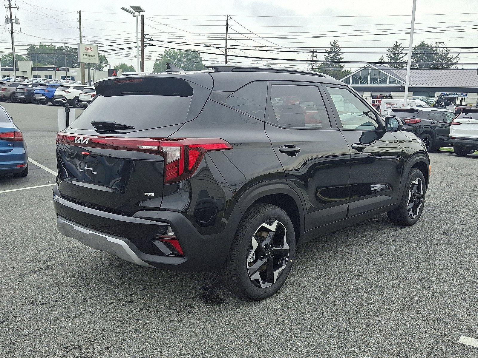 New 2026 Kia Seltos S AWD/4WD image 3