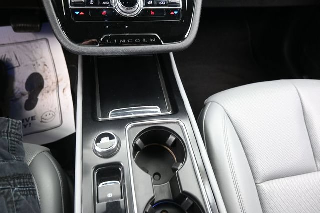 Used 2020 Lincoln Corsair FWD w/ Equipment Group 101A image 11