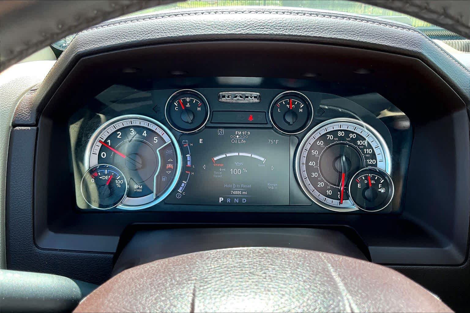 Used 2017 RAM 1500 Laramie w/ Convenience Group AWD/4WD image 23