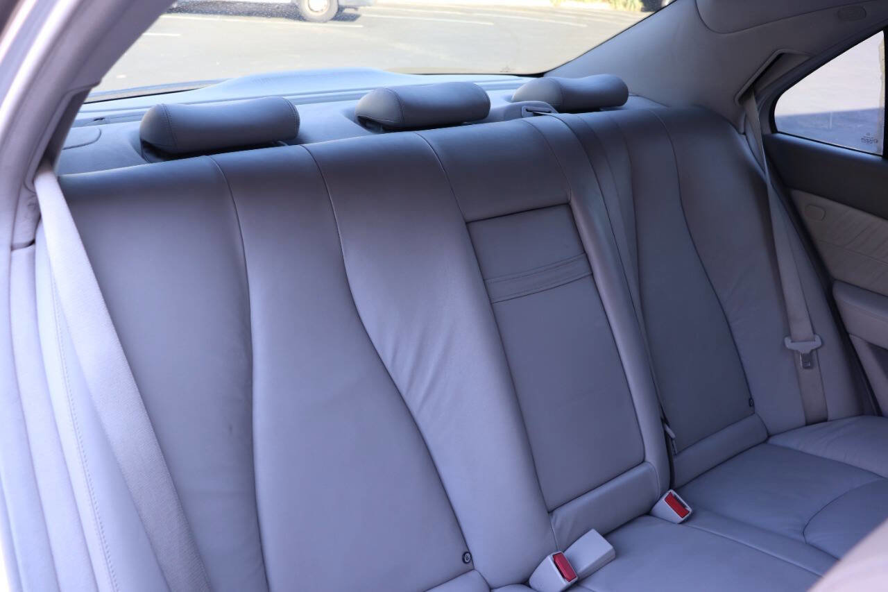 Used 2003 Mercedes-Benz S 500 4MATIC image 35