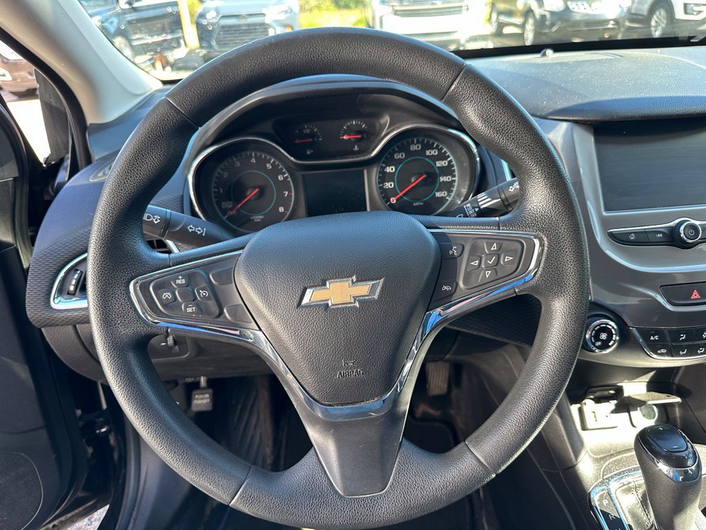 Used 2016 Chevrolet Cruze LT FWD image 18