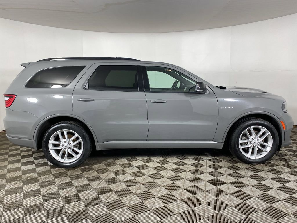 Used 2025 Dodge Durango R/T image 26