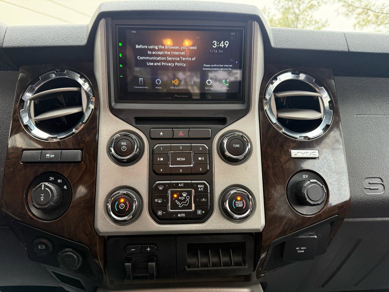 Used 2015 Ford F250 Platinum image 32