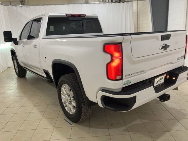 Used 2024 Chevrolet Silverado 3500 High Country w/ Technology Package image 3