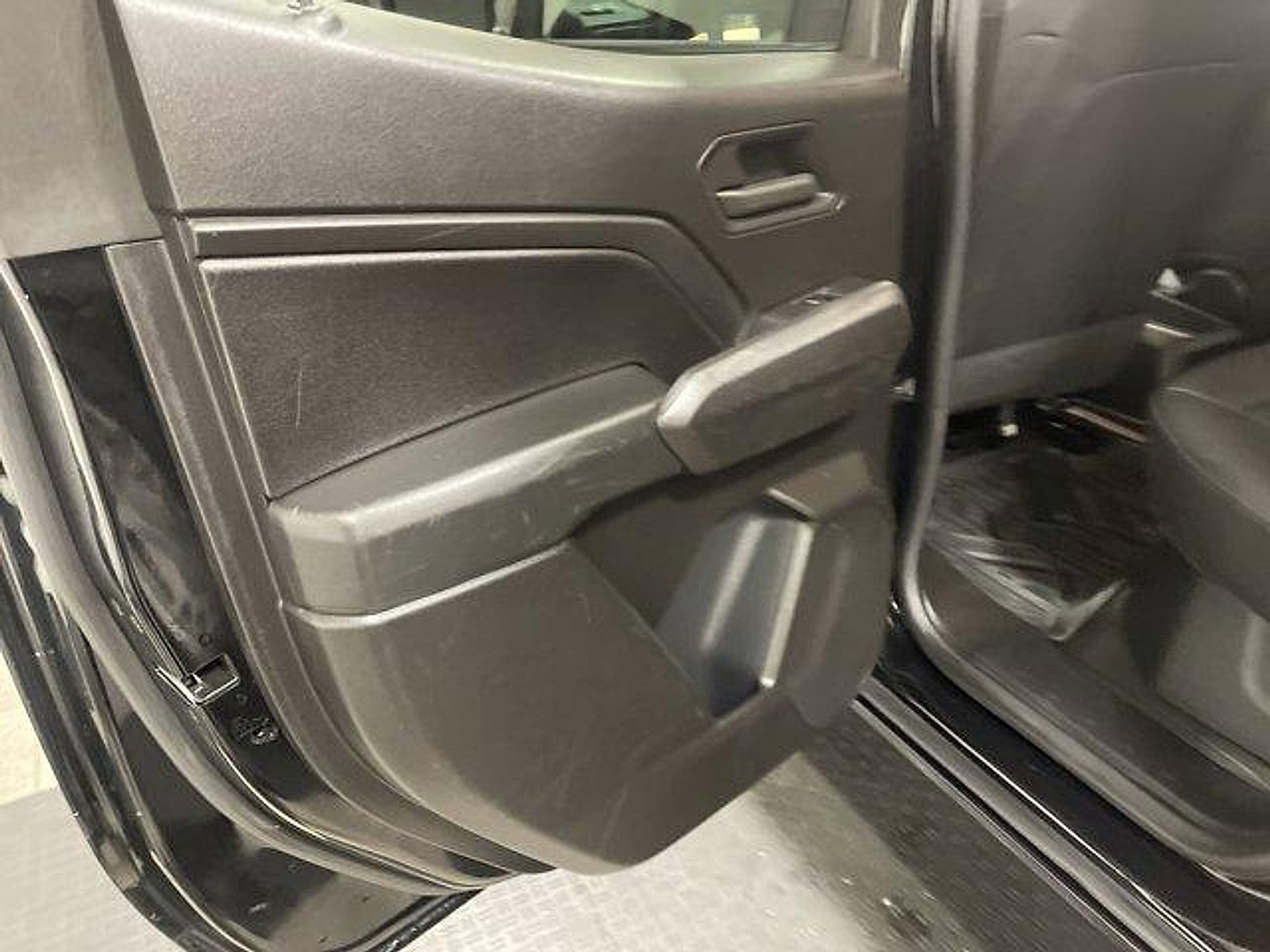 Used 2023 Chevrolet Colorado W/T RWD image 11