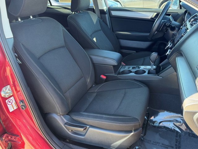 Used 2019 Subaru Outback 2.5i Premium image 12