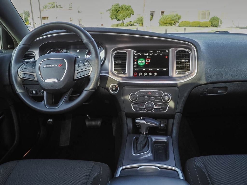 Used 2022 Dodge Charger SXT AWD/4WD image 10