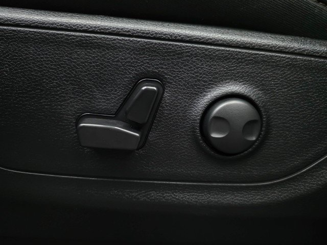 Used 2025 RAM 1500 Big Horn AWD/4WD image 31