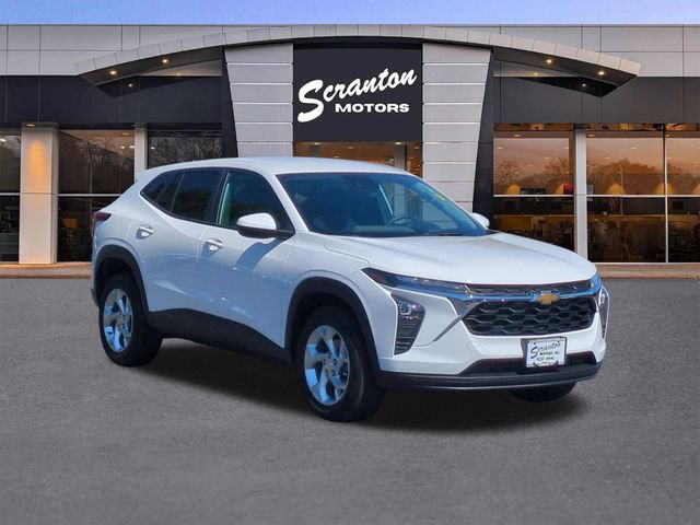 Used 2024 Chevrolet Trax LS w/ LS Convenience Package FWD image 7