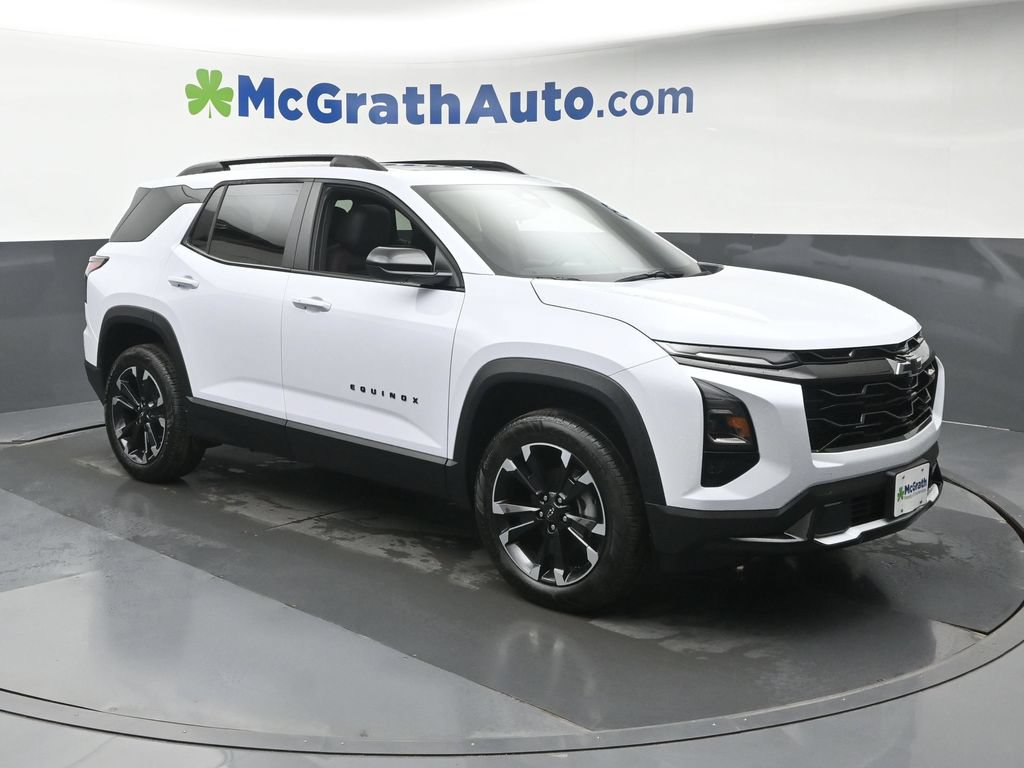 New 2026 Chevrolet Equinox RS w/ Convenience Package III AWD/4WD image 2