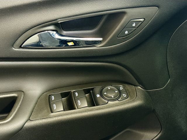 Used 2023 Chevrolet Equinox LT image 18