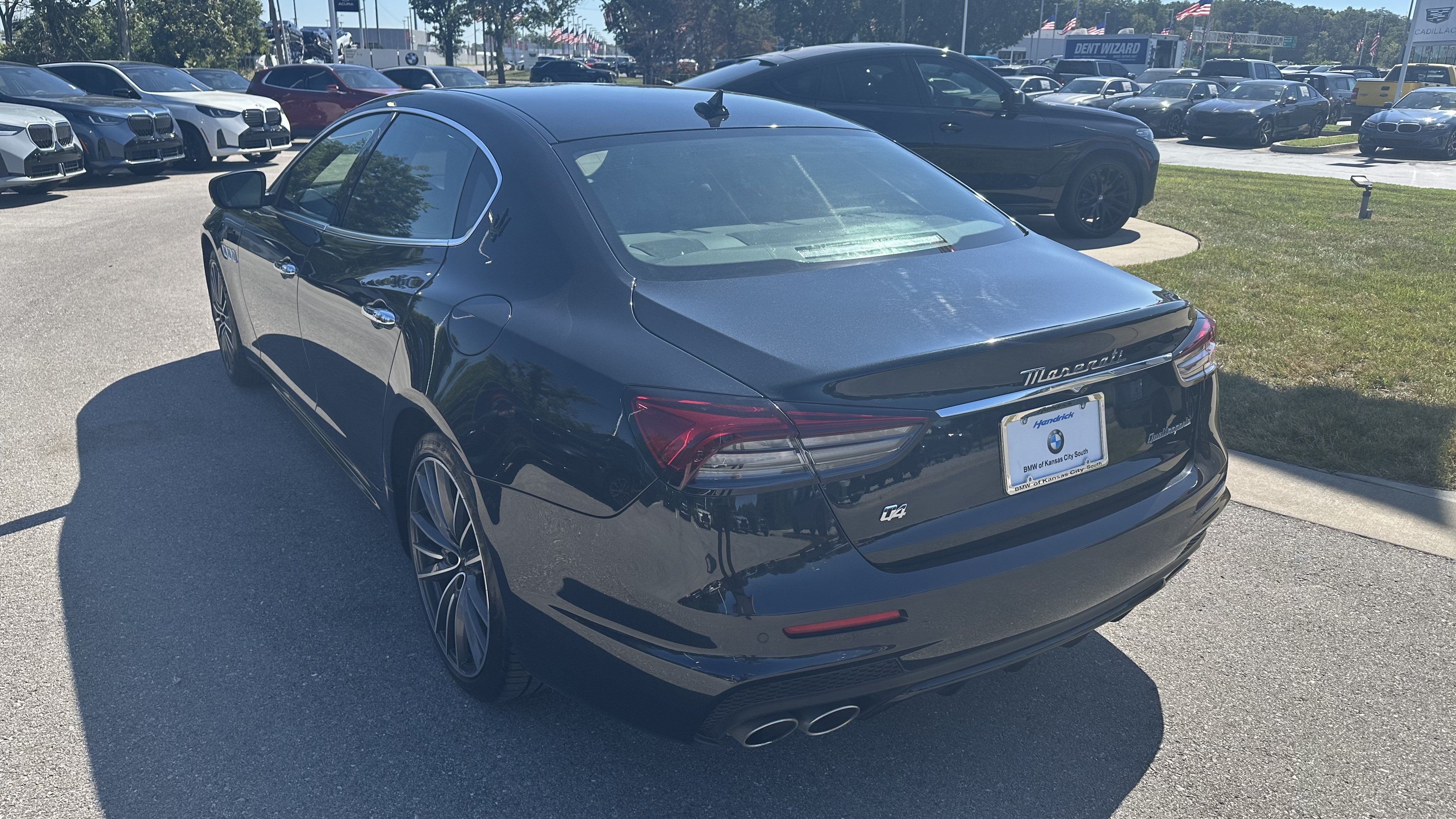 Used 2022 Maserati Quattroporte Modena Q4 AWD/4WD image 8