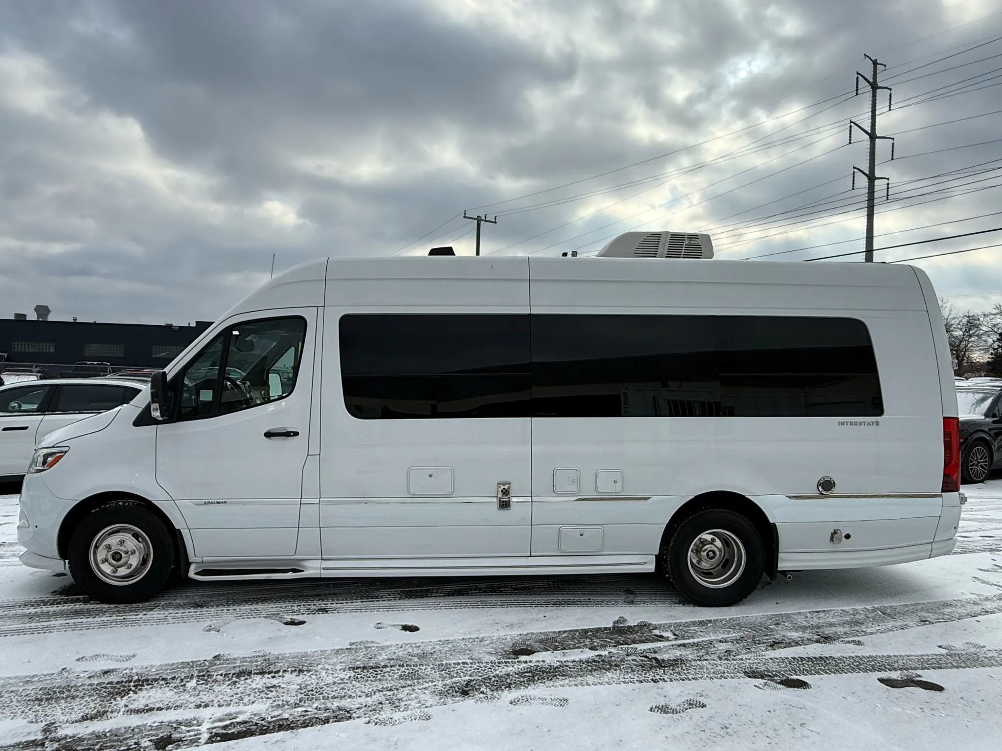 Used 2022 Mercedes-Benz Sprinter 3500 w/ Parking Package image 10