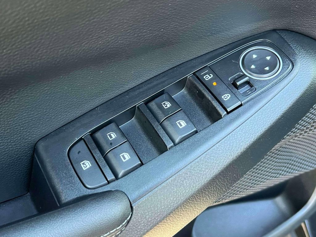 Used 2025 Kia Seltos SX image 18