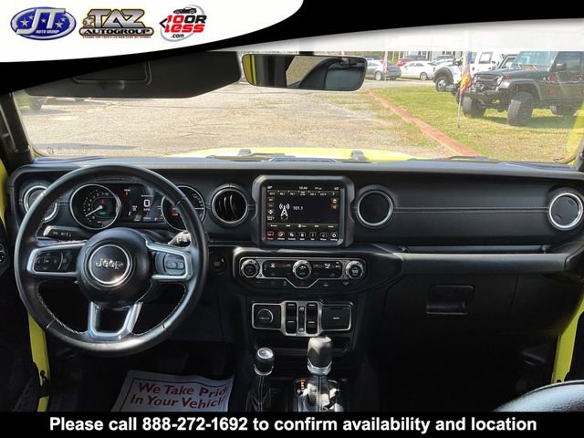 Used 2022 Jeep Wrangler Unlimited Sahara AWD/4WD image 15