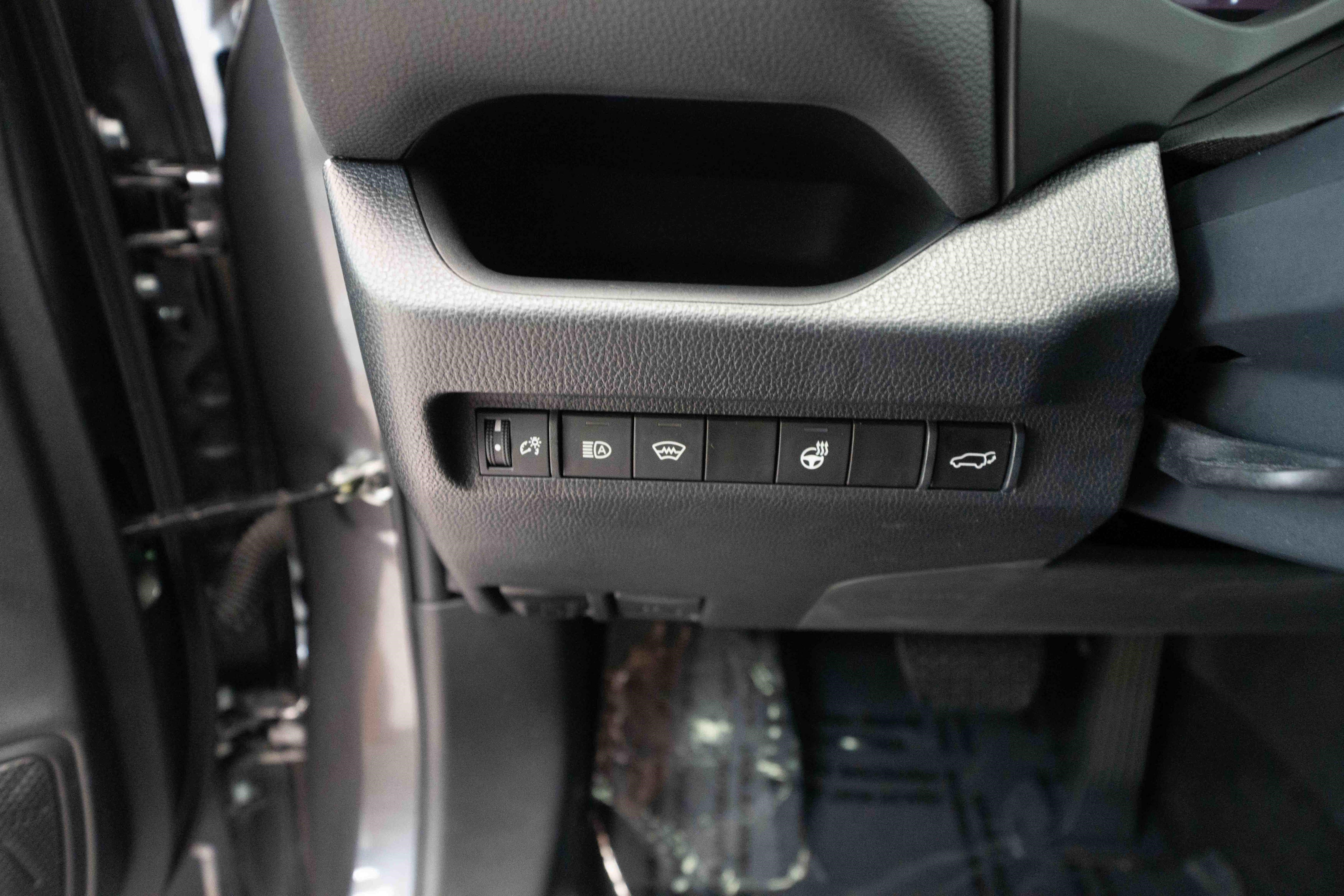 Certified 2023 Toyota RAV4 XLE w/ Convenience Package AWD/4WD image 13