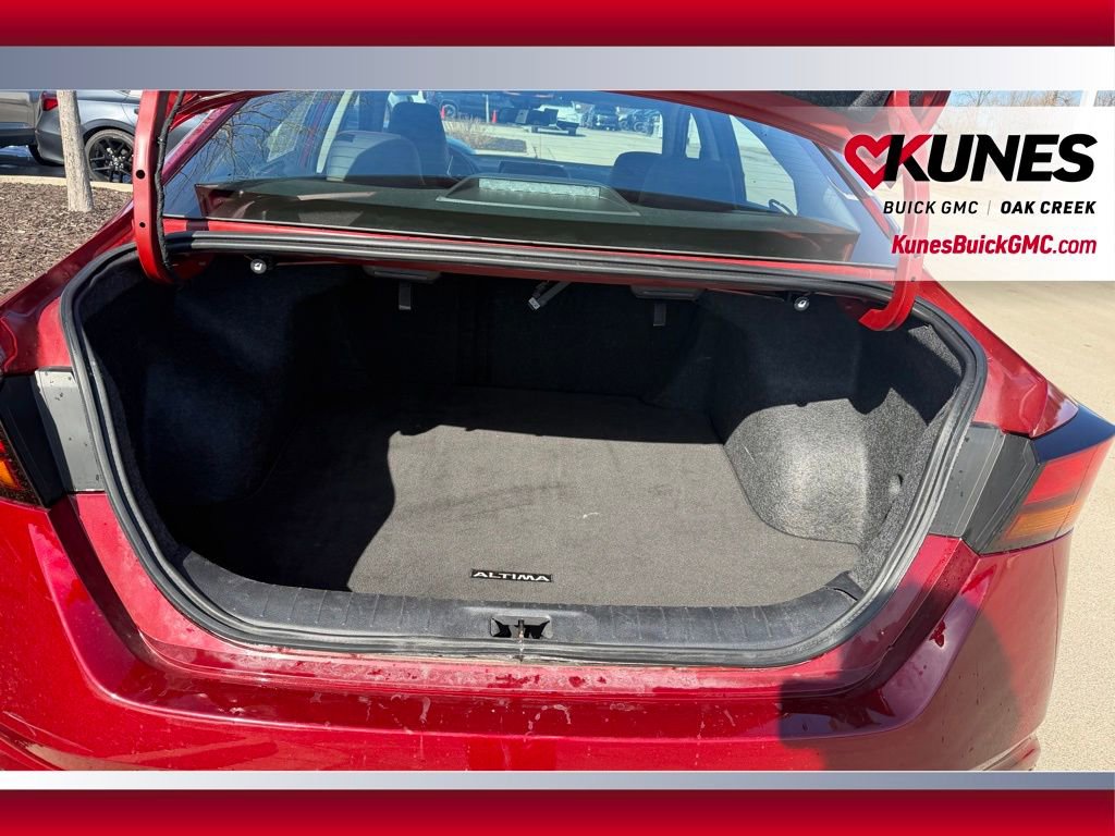 Used 2025 Nissan Altima 2.5 SR FWD image 5