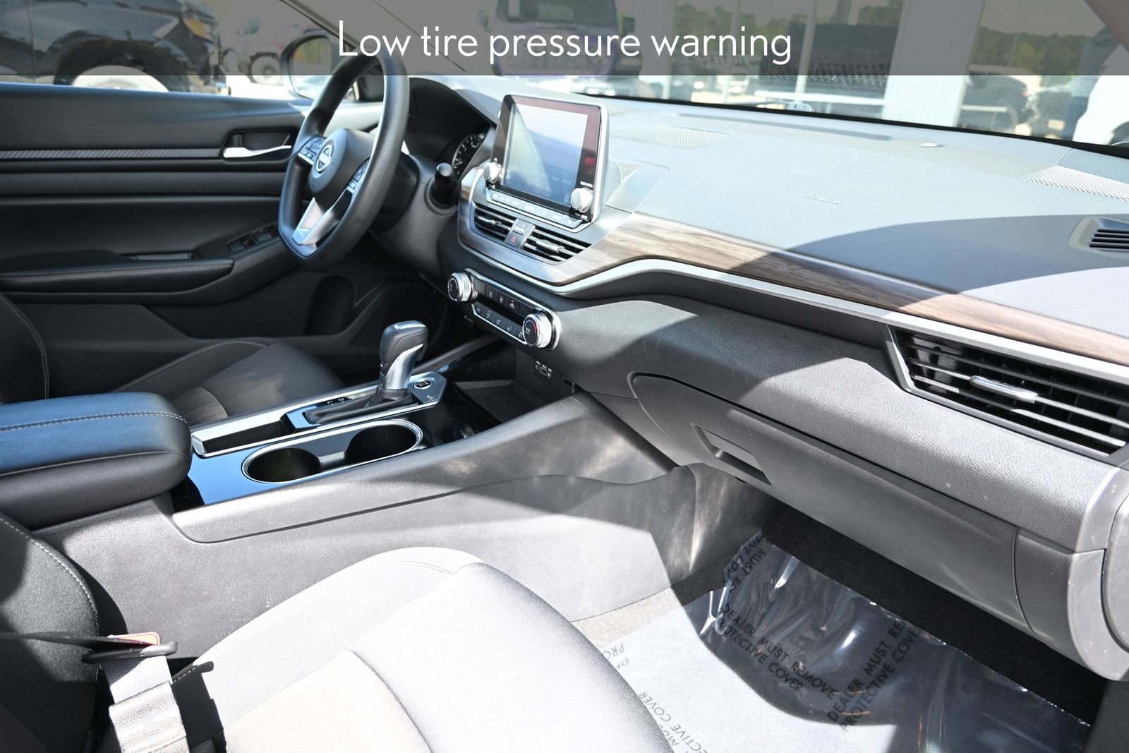 Used 2024 Nissan Altima 2.5 SV image 27