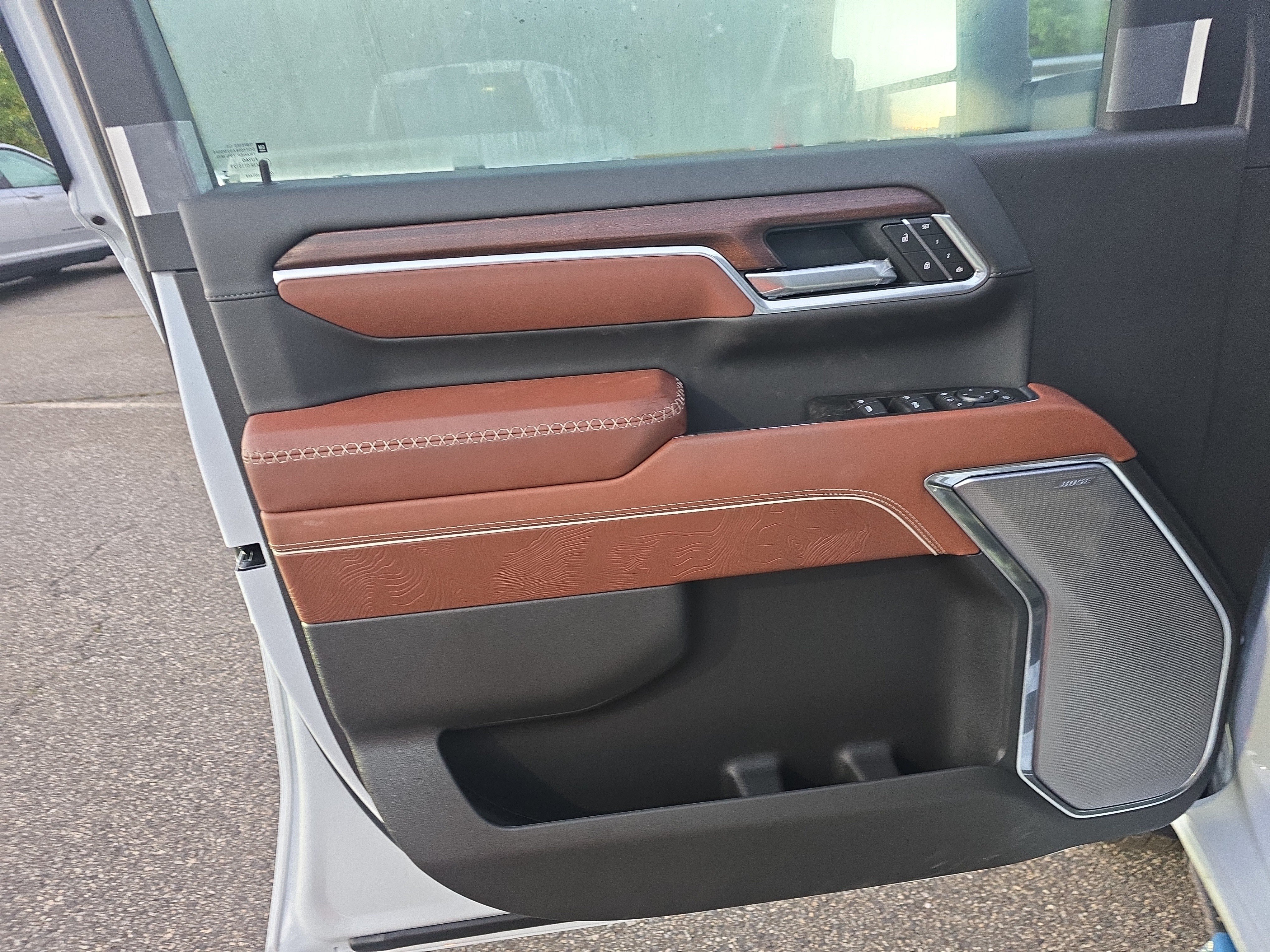 New 2026 GMC Sierra 3500 Denali Ultimate AWD/4WD image 18