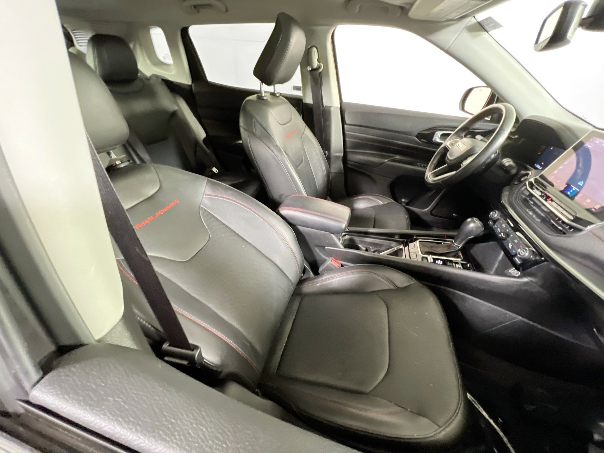 Used 2022 Jeep Compass Trailhawk w/ Trailhawk Elite Group image 27