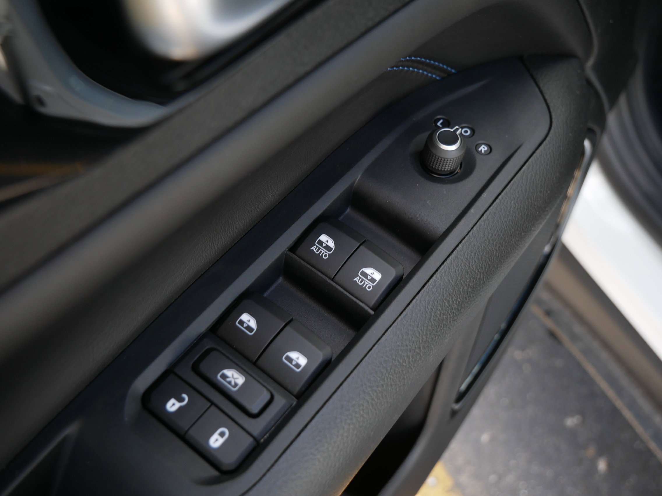 New 2026 Jeep Compass Limited image 7